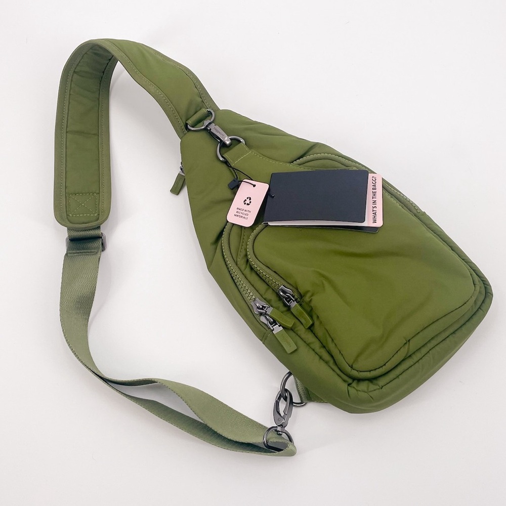 Baggallini Central Park Sling Bag